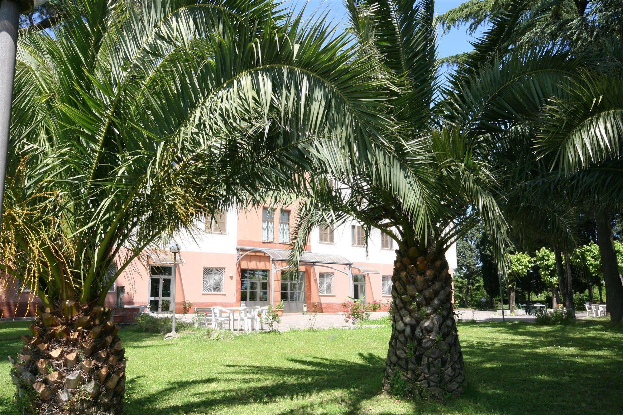 فندق Parco Santa Rita Sacrofano المظهر الخارجي الصورة